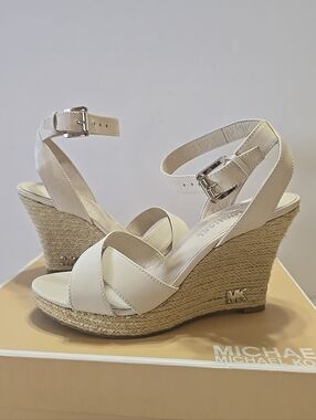 Michael Kors Beige Cream Kami Espadrille Wedge Sandals